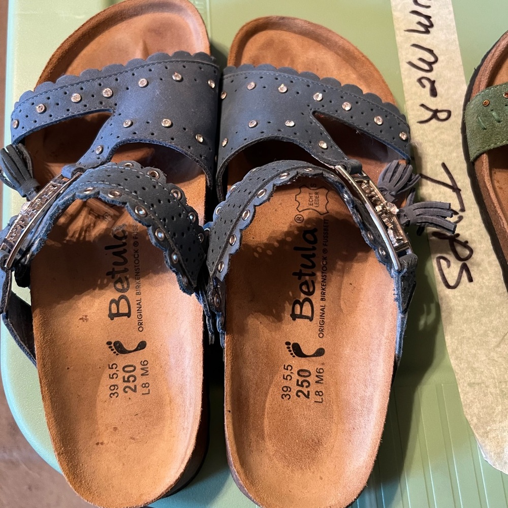 Birkenstock sandals size 8